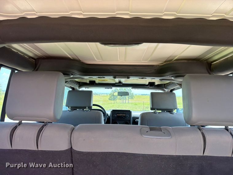 image for item EX4022 2010 Jeep Wrangler Unlimited SUV