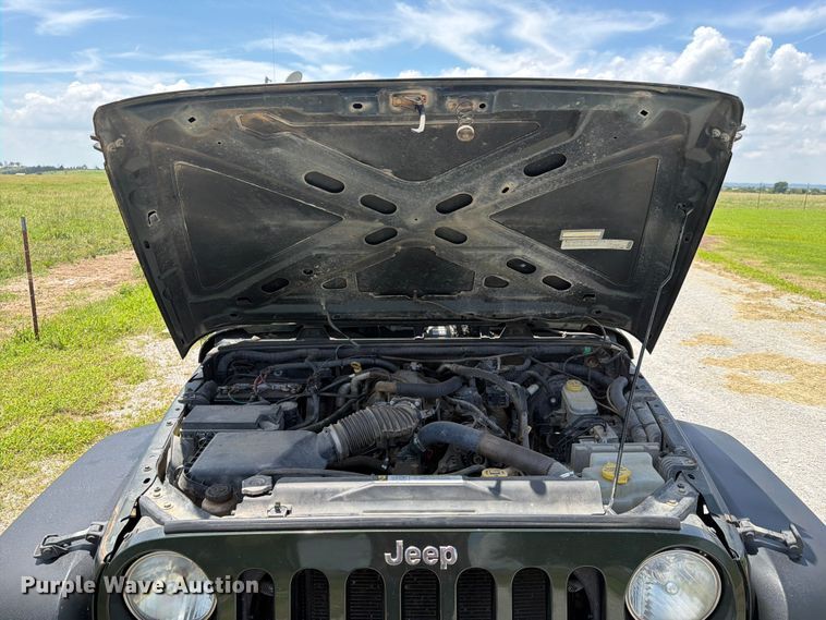 image for item EX4022 2010 Jeep Wrangler Unlimited SUV
