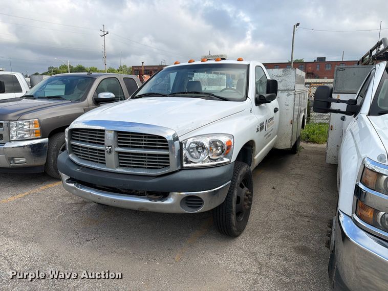 2007 Dodge Ram 3500 utility bed pickup truck