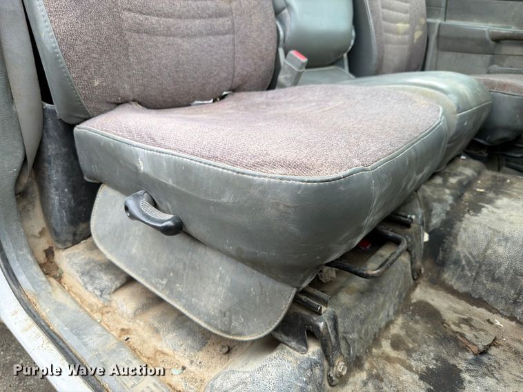 image for item EX4545 2007 Dodge Ram 3500 utility bed pickup truck