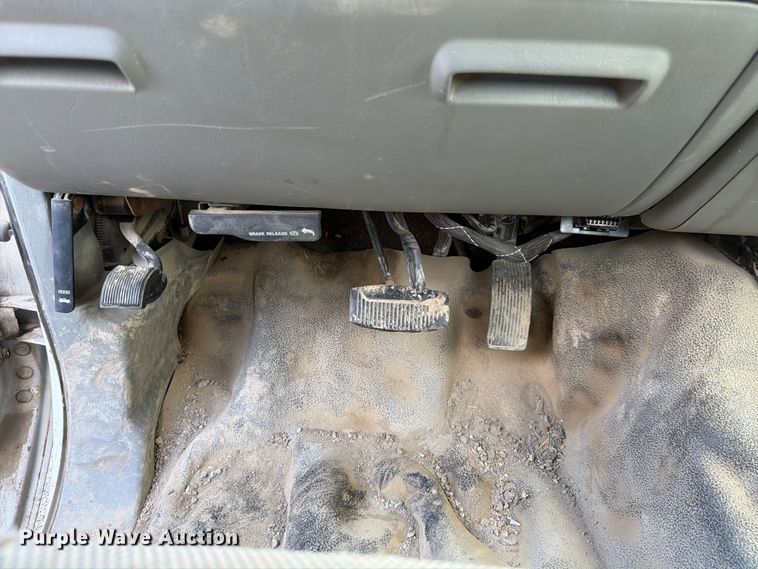 image for item EX4546 2006 Ford F350 Super Duty dump flatbed pickup truck