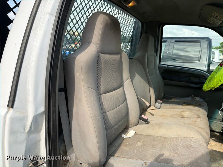 image for item EX4546 2006 Ford F350 Super Duty dump flatbed pickup truck