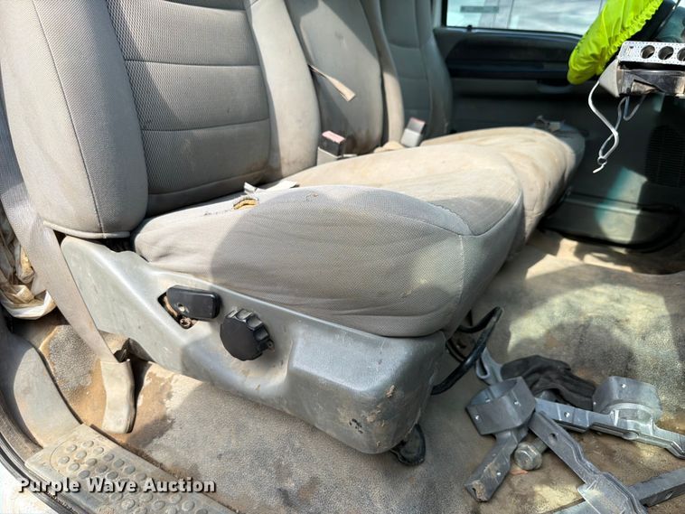 image for item EX4546 2006 Ford F350 Super Duty dump flatbed pickup truck