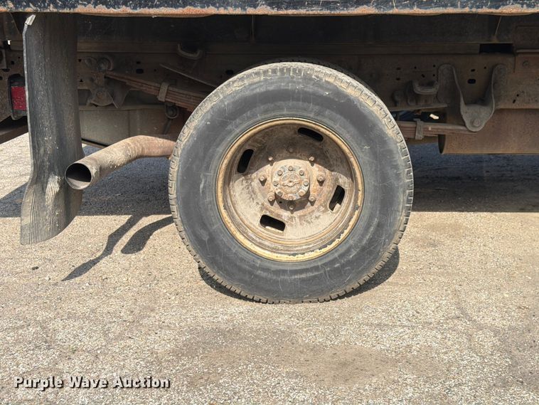 image for item EX4546 2006 Ford F350 Super Duty dump flatbed pickup truck