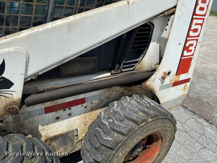 image for item FB5725 1994 Bobcat 853 skid steer loader