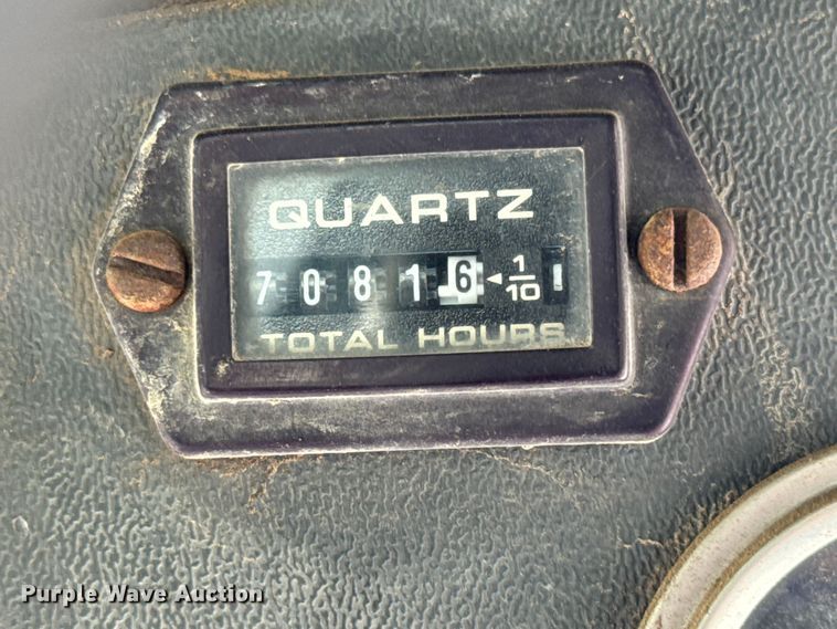 image for item FB5725 1994 Bobcat 853 skid steer loader