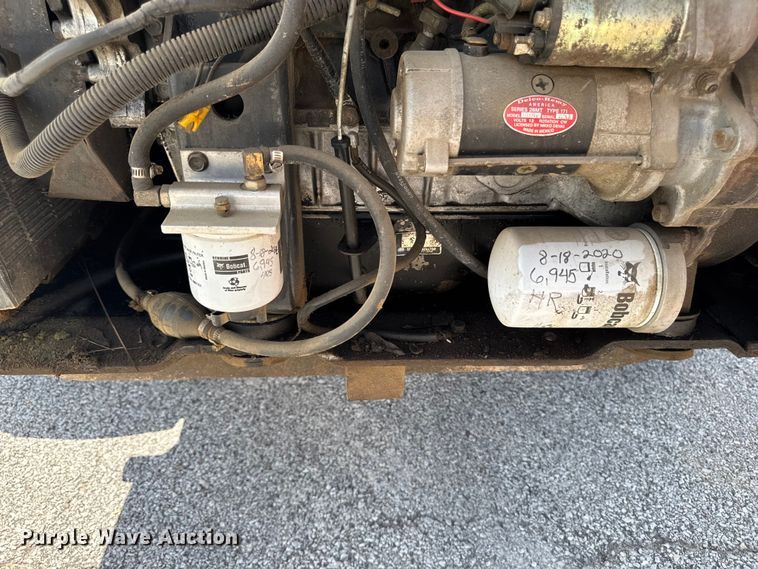 image for item FB5725 1994 Bobcat 853 skid steer loader