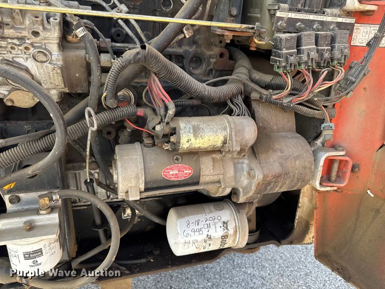 image for item FB5725 1994 Bobcat 853 skid steer loader
