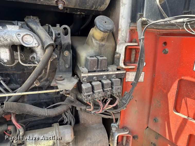image for item FB5725 1994 Bobcat 853 skid steer loader