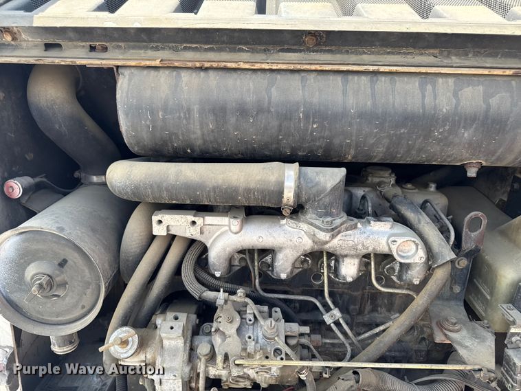 image for item FB5725 1994 Bobcat 853 skid steer loader