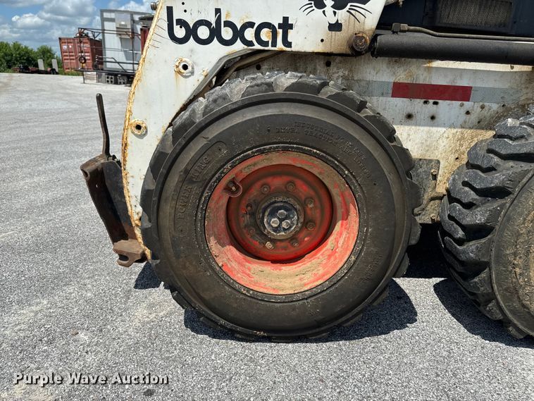 image for item FB5725 1994 Bobcat 853 skid steer loader