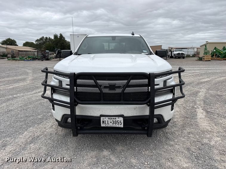 image for item FB6786 2019 Chevrolet Silverado 1500 Crew Cab pickup truck