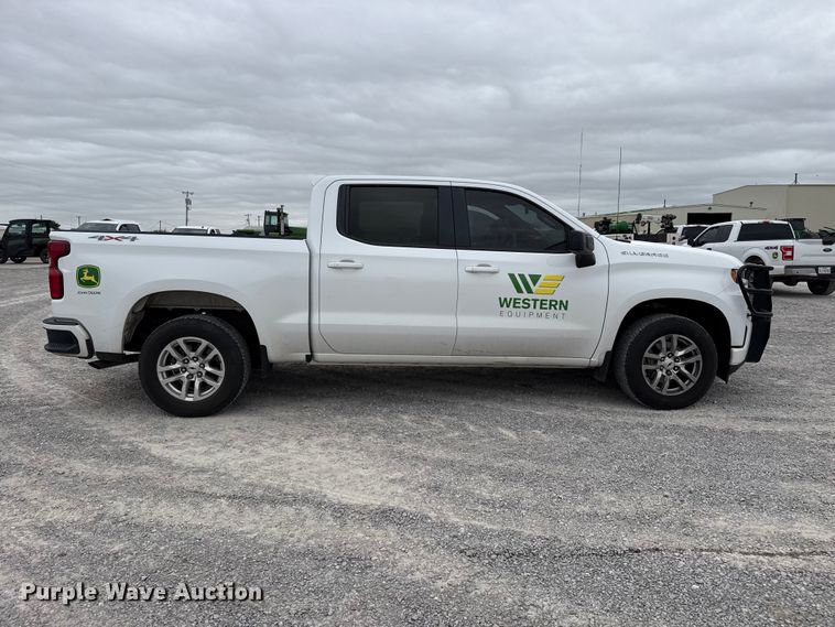 image for item FB6786 2019 Chevrolet Silverado 1500 Crew Cab pickup truck