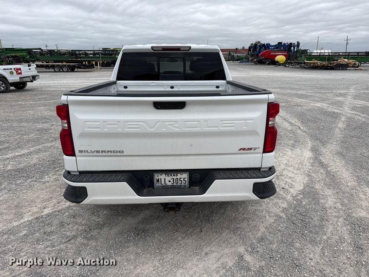 image for item FB6786 2019 Chevrolet Silverado 1500 Crew Cab pickup truck