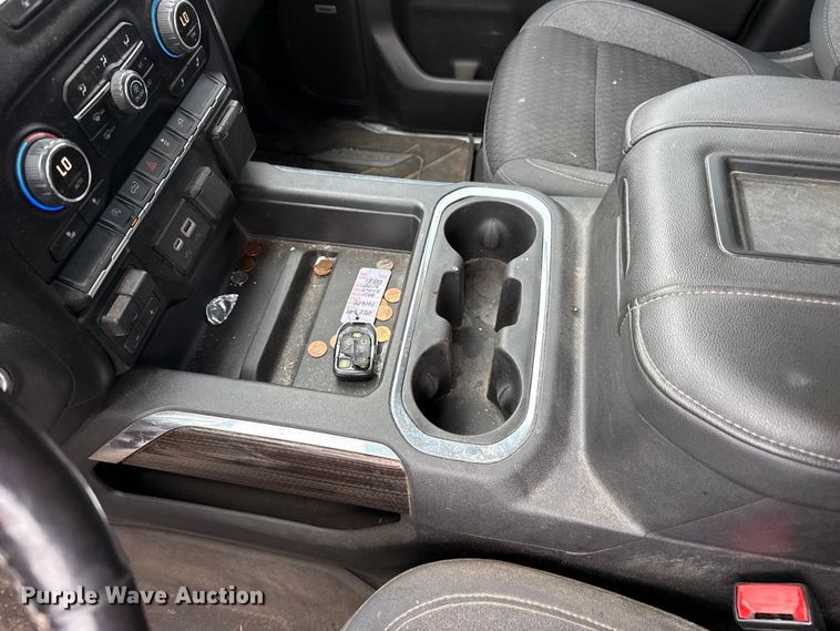 image for item FB6786 2019 Chevrolet Silverado 1500 Crew Cab pickup truck