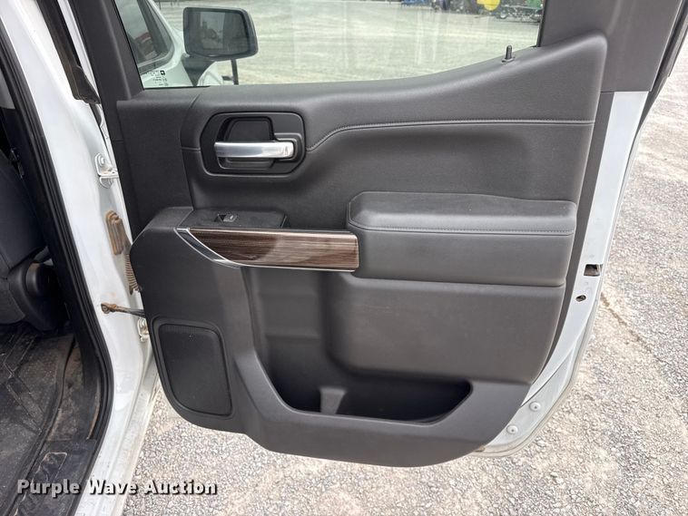 image for item FB6786 2019 Chevrolet Silverado 1500 Crew Cab pickup truck