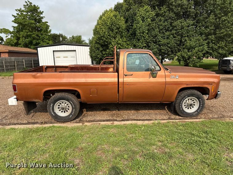 image for item FB6856 1980 GMC Sierra Grande 25 pickup truck
