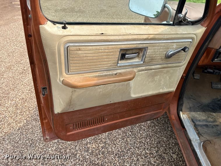 image for item FB6856 1980 GMC Sierra Grande 25 pickup truck