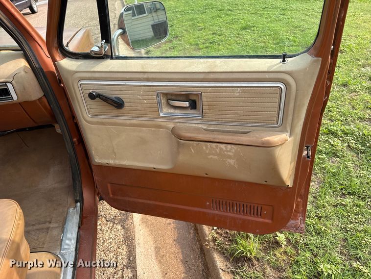 image for item FB6856 1980 GMC Sierra Grande 25 pickup truck