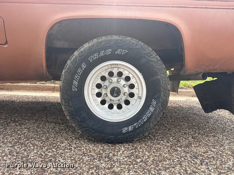 image for item FB6856 1980 GMC Sierra Grande 25 pickup truck