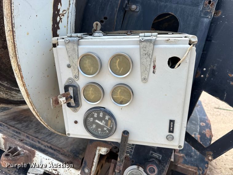 image for item FB6885 Sewer jetter trailer