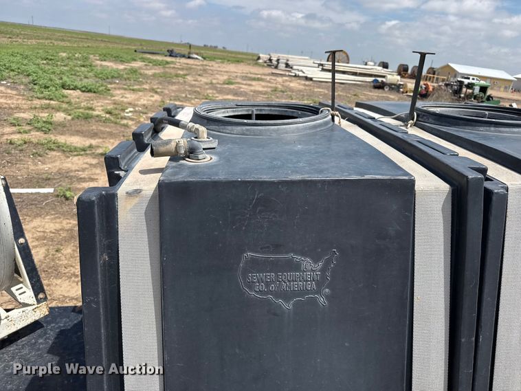 image for item FB6886 Sewer jetter trailer