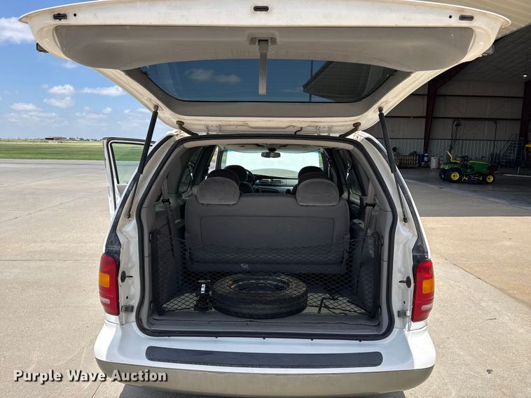 image for item FB6893 1998 Ford Windstar van