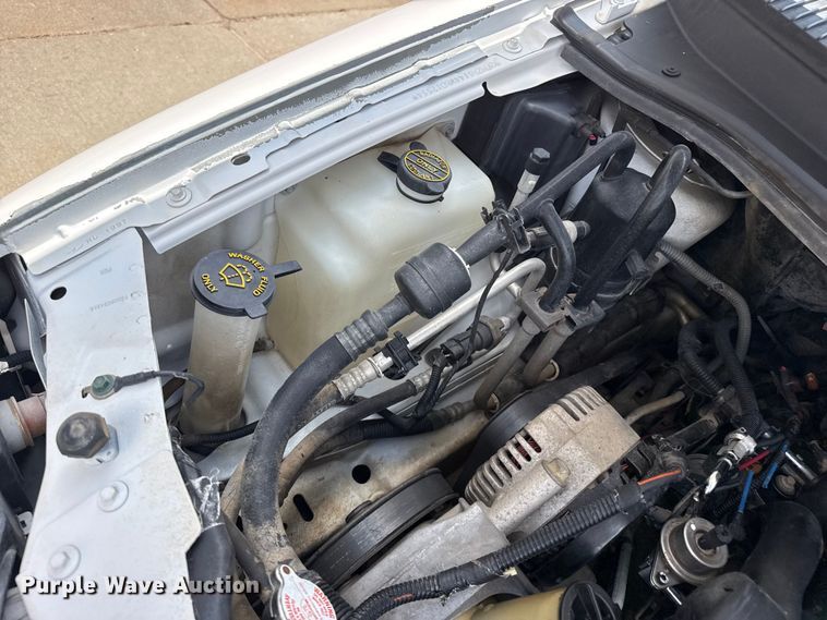 image for item FB6893 1998 Ford Windstar van