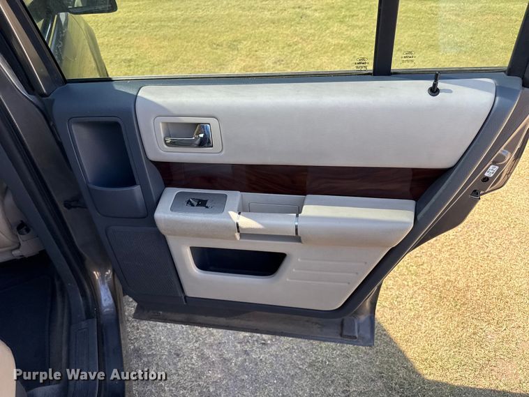 image for item FB6898 2009 Ford Flex SUV