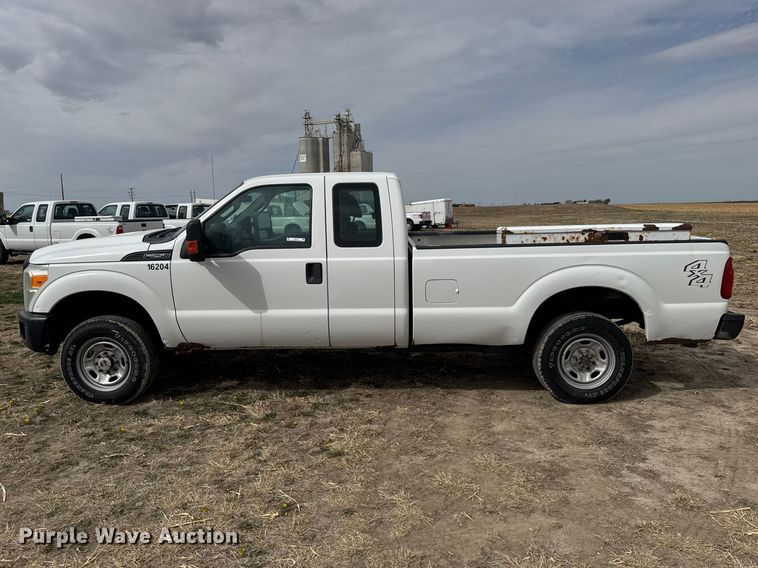 image for item FB7107 2016 Ford F250 Super Duty Ext. Cab pickup truck