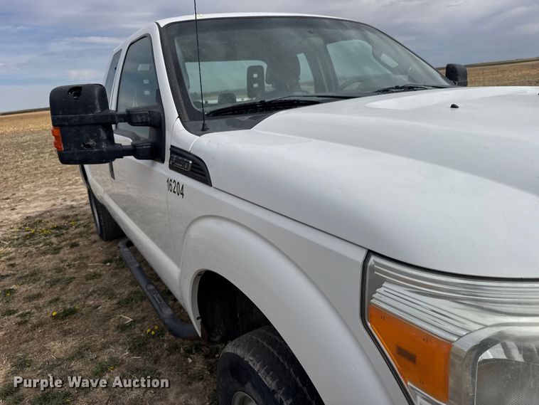 image for item FB7107 2016 Ford F250 Super Duty Ext. Cab pickup truck