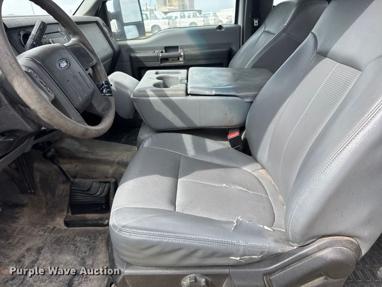 image for item FB7107 2016 Ford F250 Super Duty Ext. Cab pickup truck