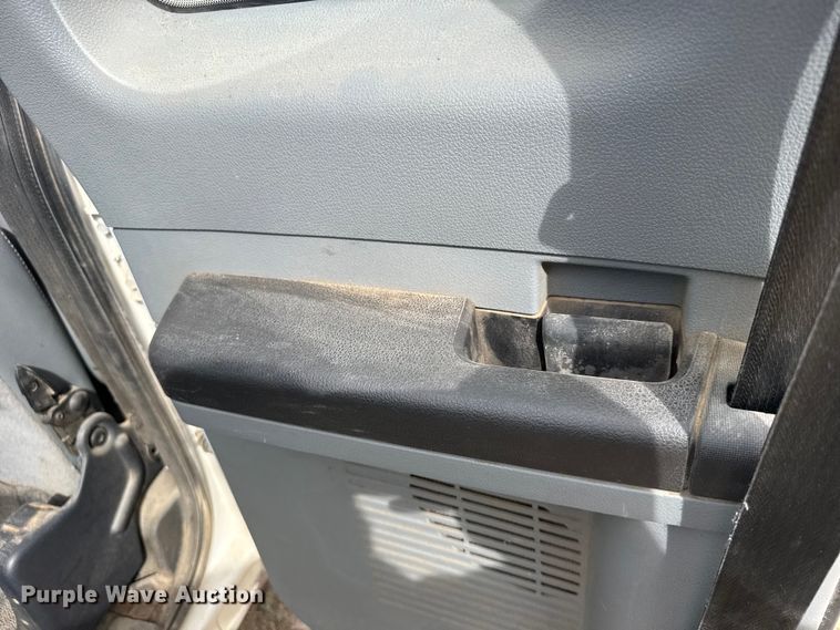 image for item FB7107 2016 Ford F250 Super Duty Ext. Cab pickup truck