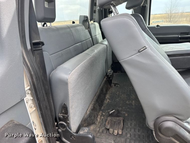 image for item FB7107 2016 Ford F250 Super Duty Ext. Cab pickup truck
