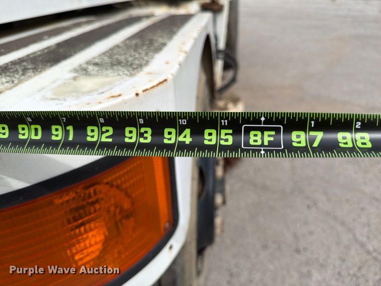 image for item FB8181 2001 Johnston 4000 street sweeper