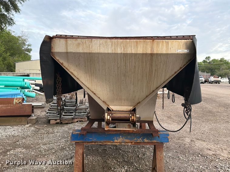 image for item FB8185 Swenson spreader