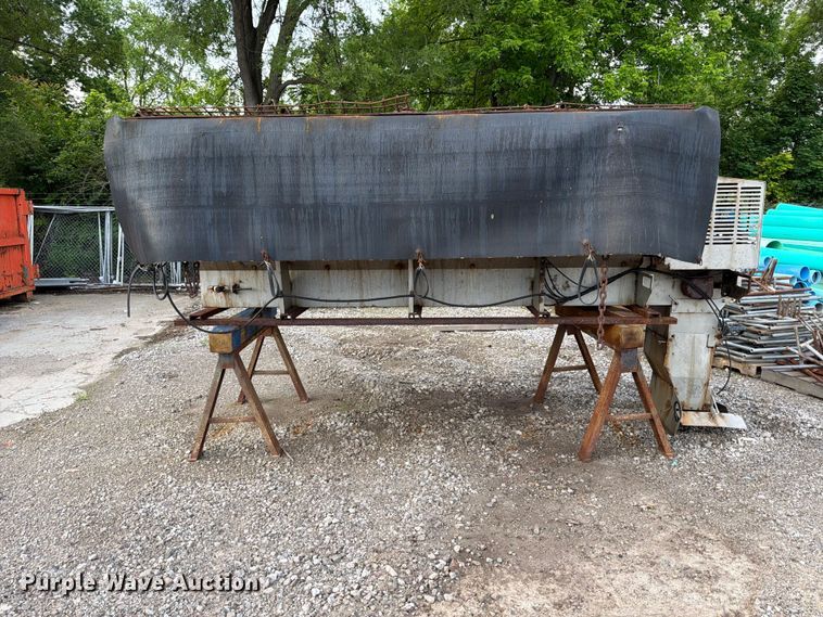 image for item FB8185 Swenson spreader