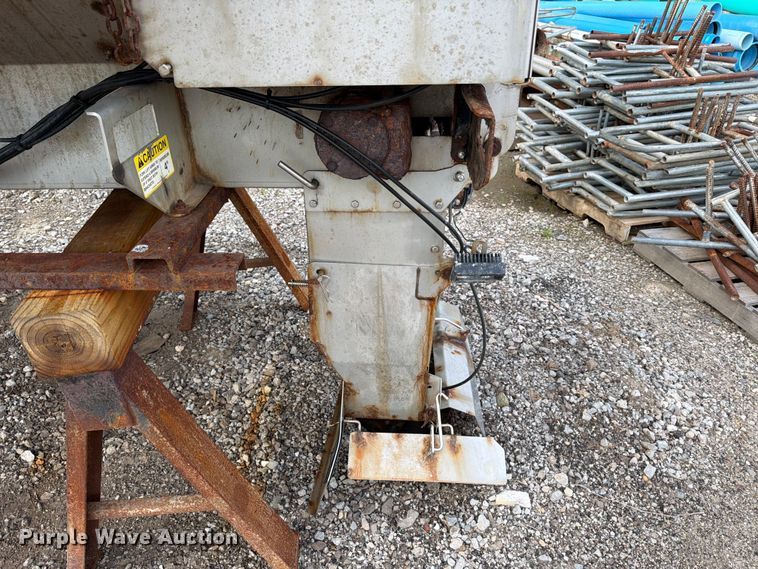 image for item FB8185 Swenson spreader