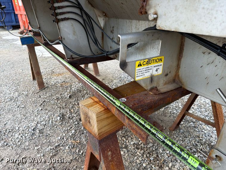image for item FB8185 Swenson spreader