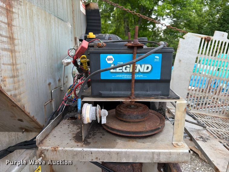 image for item FB8185 Swenson spreader