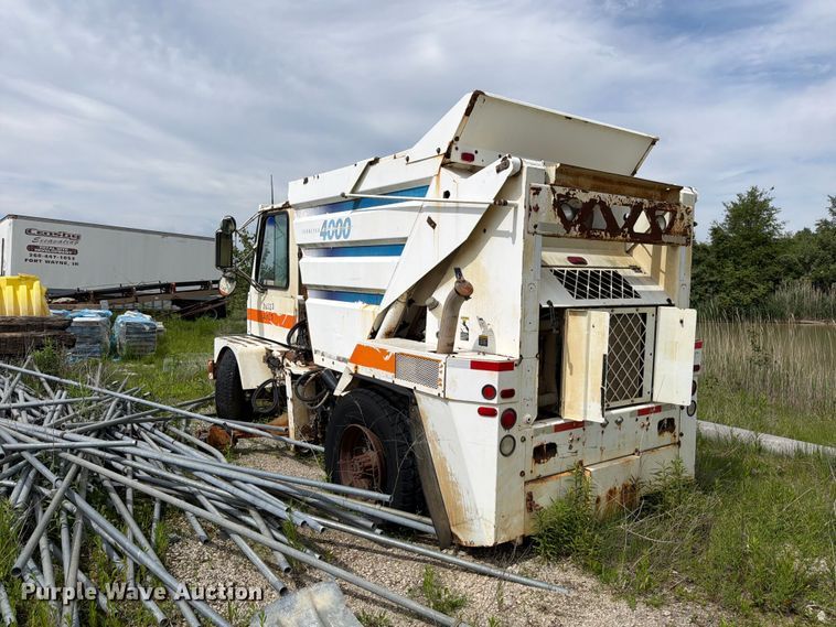 image for item FB8191 Johnston 4000 street sweeper