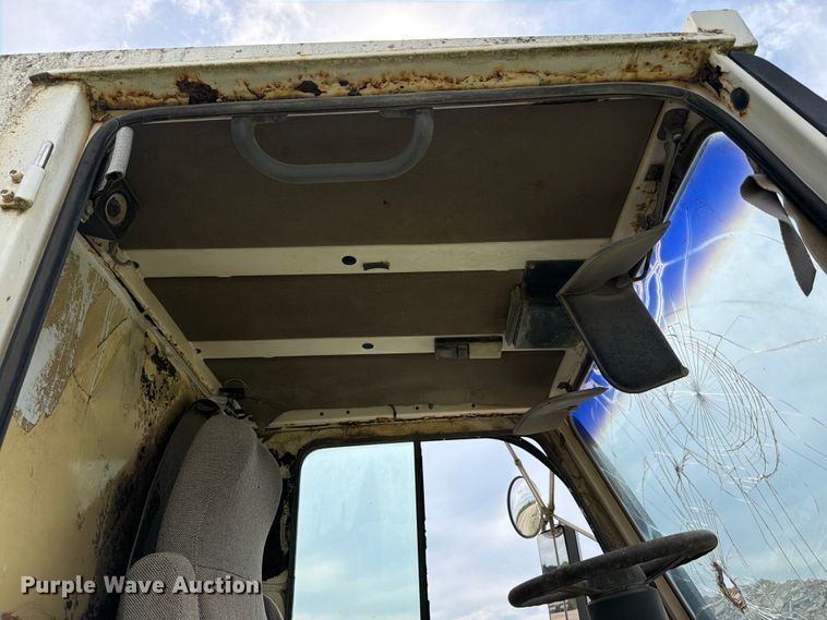 image for item FB8191 Johnston 4000 street sweeper