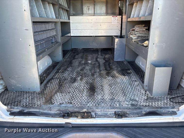 image for item FC1652 2006 Ford E250 van