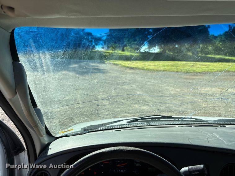 image for item FC1652 2006 Ford E250 van