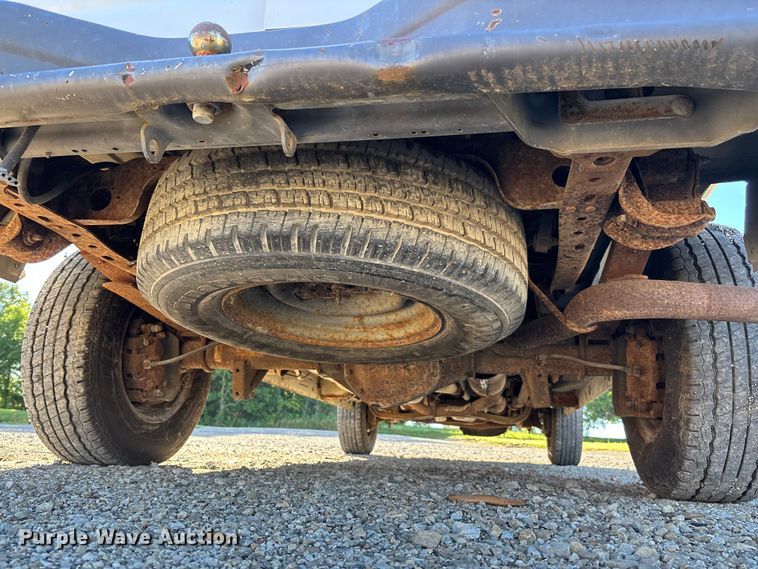 image for item FC1652 2006 Ford E250 van