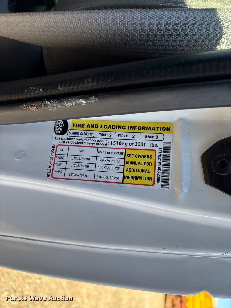 image for item FC1652 2006 Ford E250 van