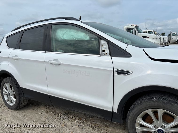 image for item FC1725 2018 Ford Escape SE SUV