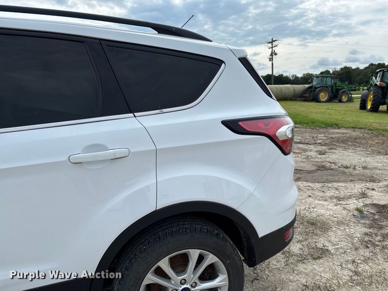 image for item FC1725 2018 Ford Escape SE SUV