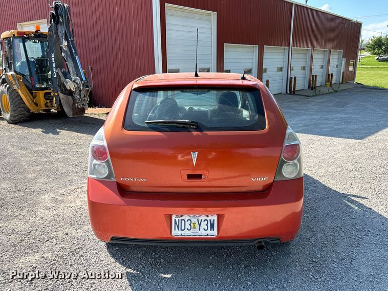 image for item FC1735 2010 Pontiac Vibe 