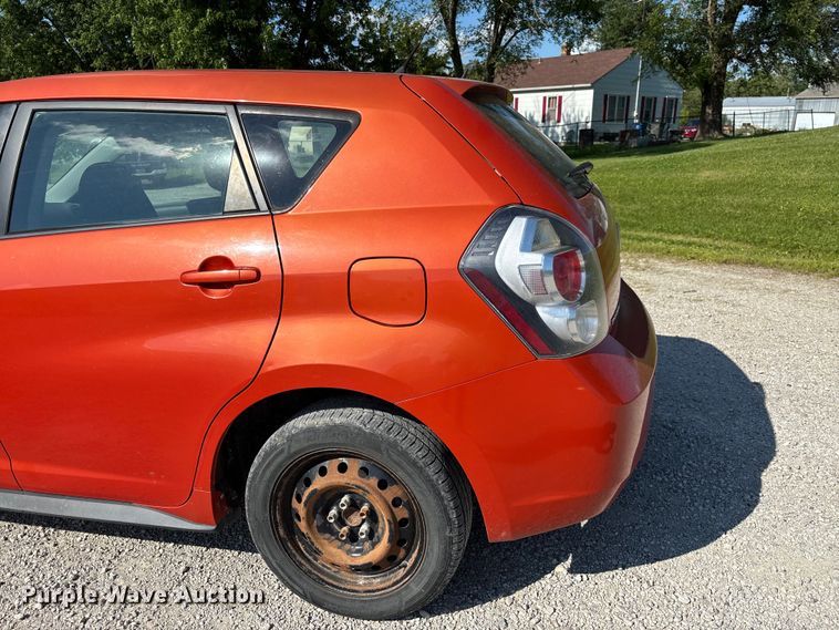 image for item FC1735 2010 Pontiac Vibe 